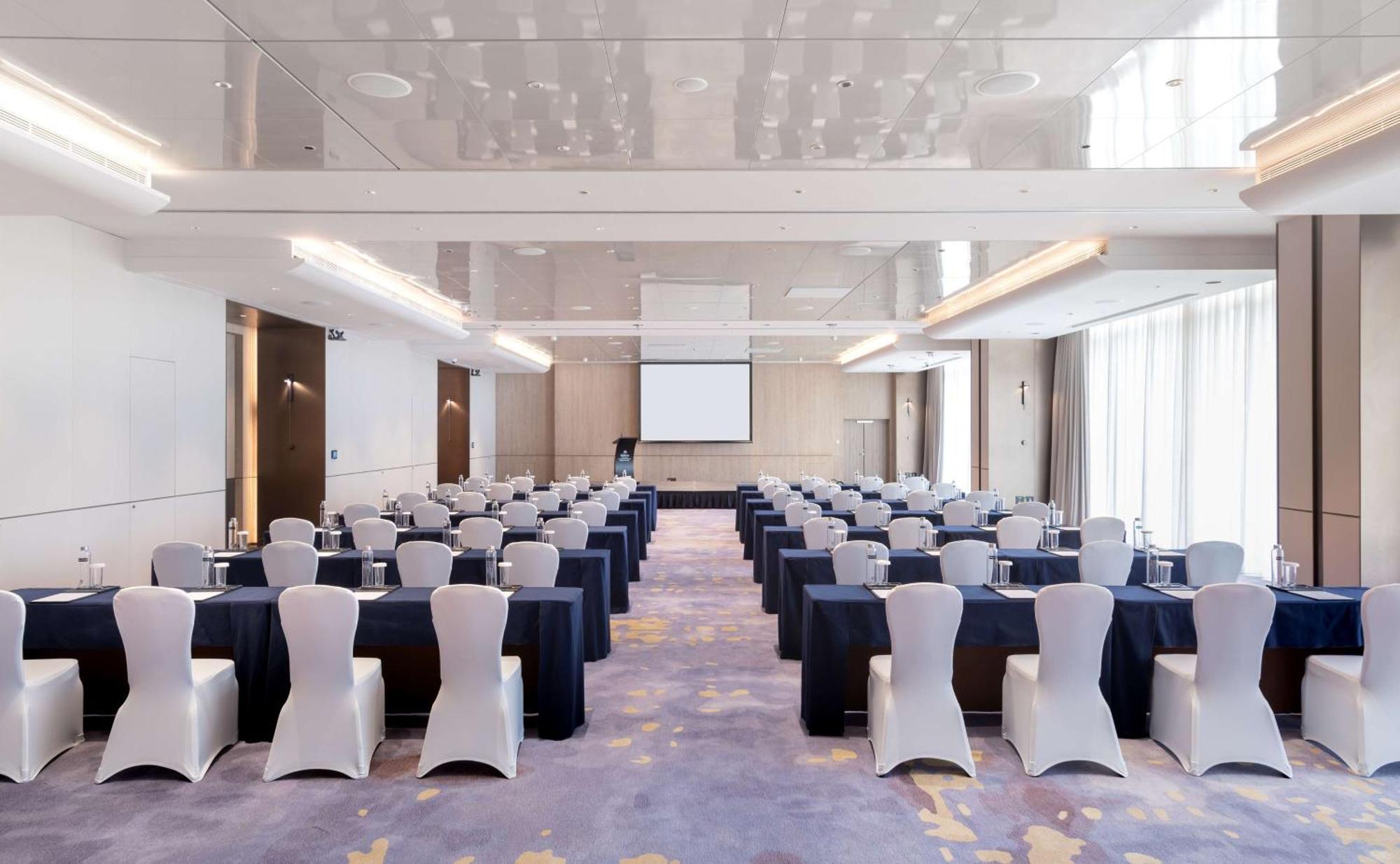 Hotel Hilton Shenzhen World Exhibition & Convention Center - Only 5 Minutes' Walk To Wecc Exterior foto