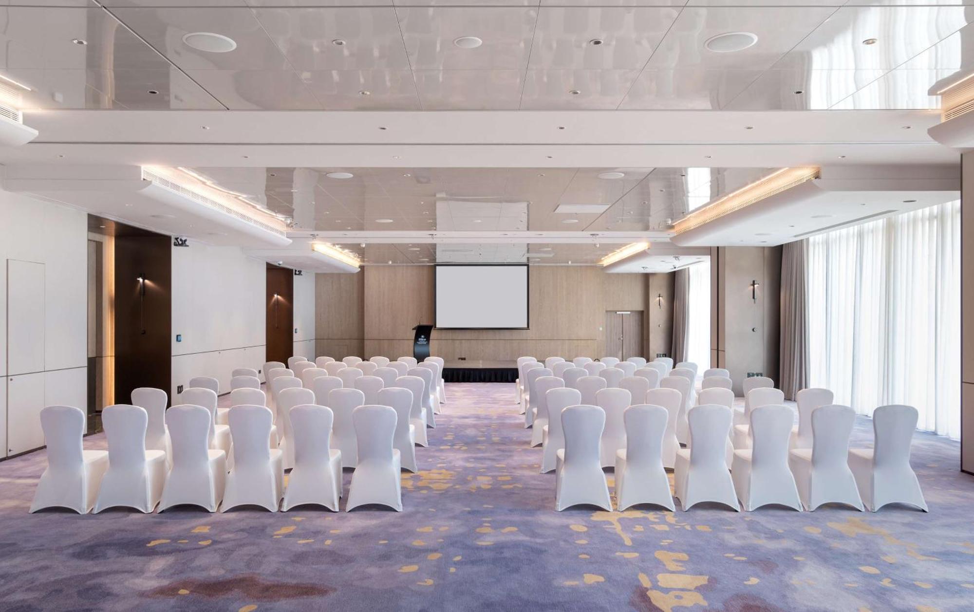 Hotel Hilton Shenzhen World Exhibition & Convention Center - Only 5 Minutes' Walk To Wecc Exterior foto