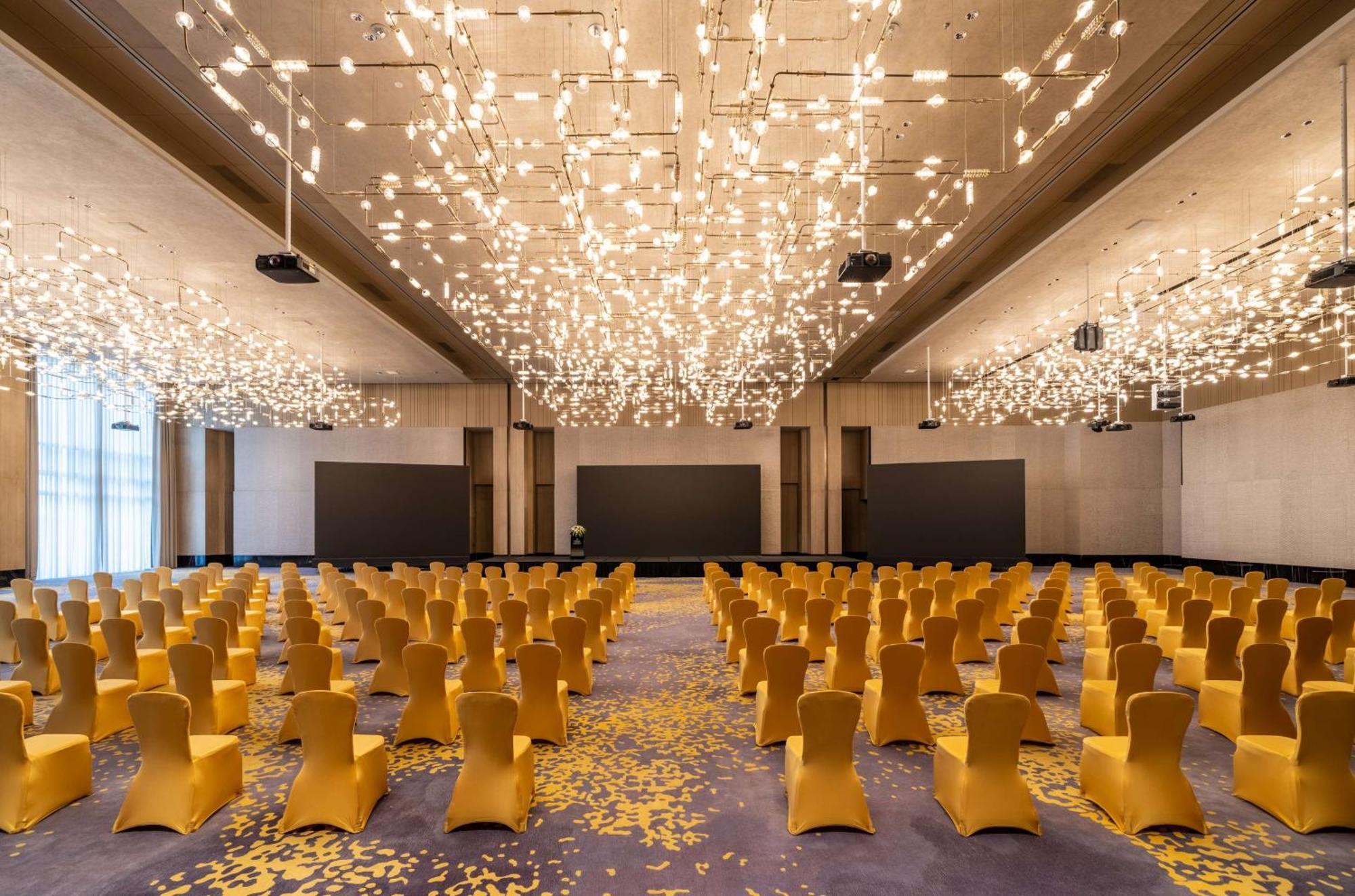 Hotel Hilton Shenzhen World Exhibition & Convention Center - Only 5 Minutes' Walk To Wecc Exterior foto