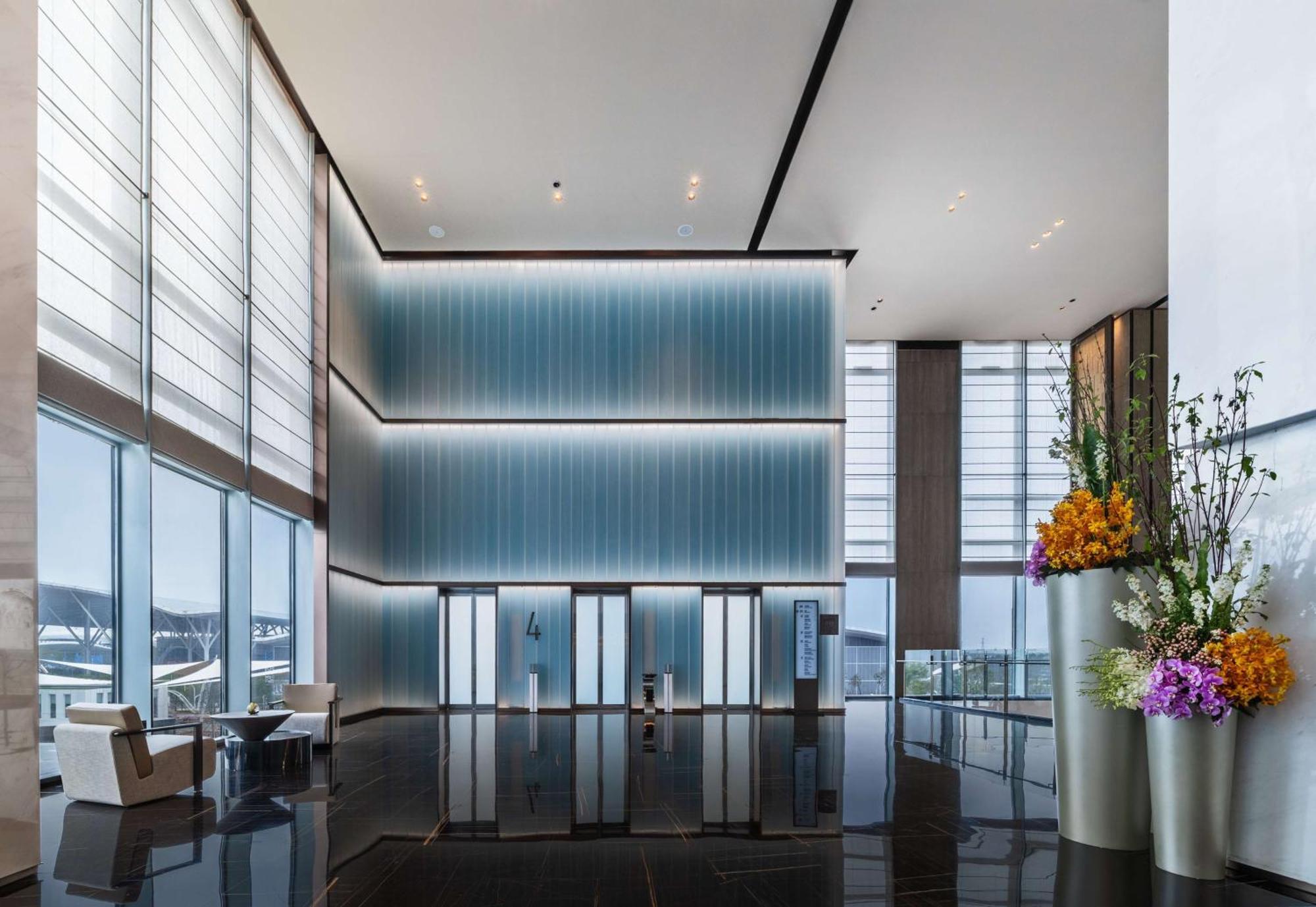 Hotel Hilton Shenzhen World Exhibition & Convention Center - Only 5 Minutes' Walk To Wecc Exterior foto